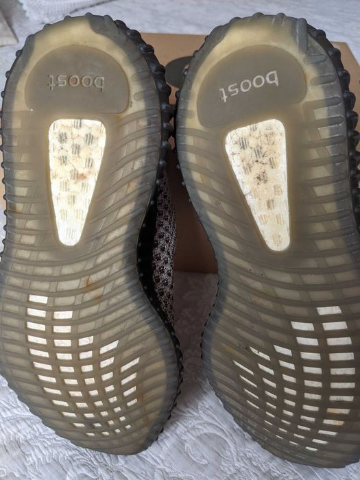 Yeezy Boost 350 V2 Ash Stone