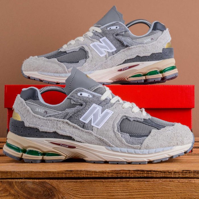 (1842) Чоловічі Кросівки New Balance 2002R сірі з вставками (41-45)