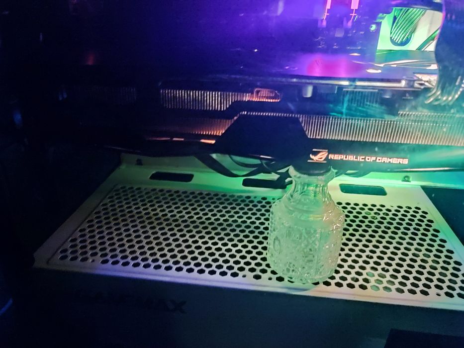 Видеокарта rx 5700 xt asus rog strix