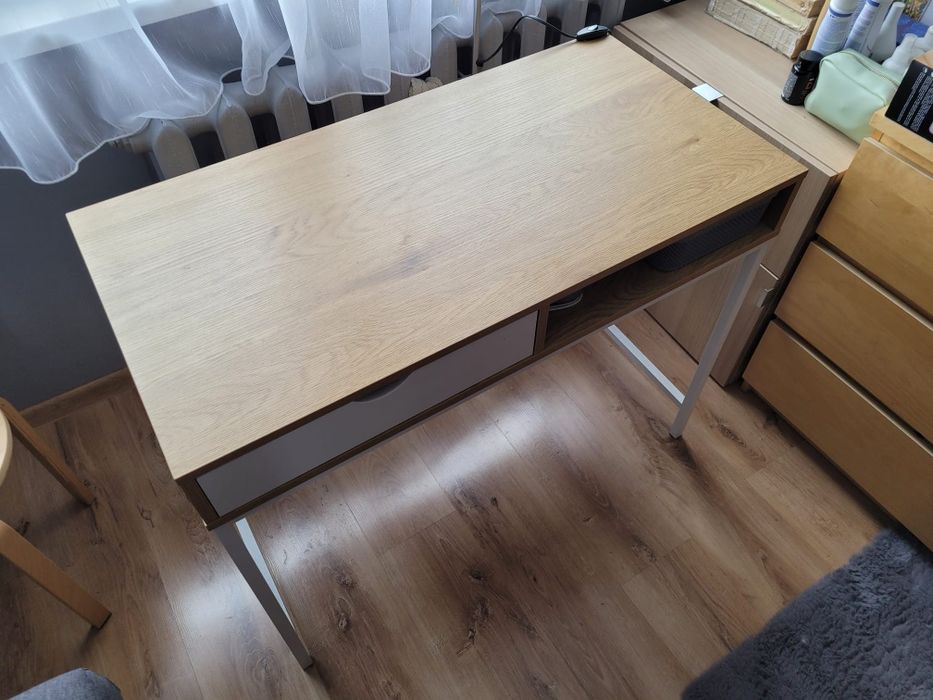 Sprzedam biurko biale