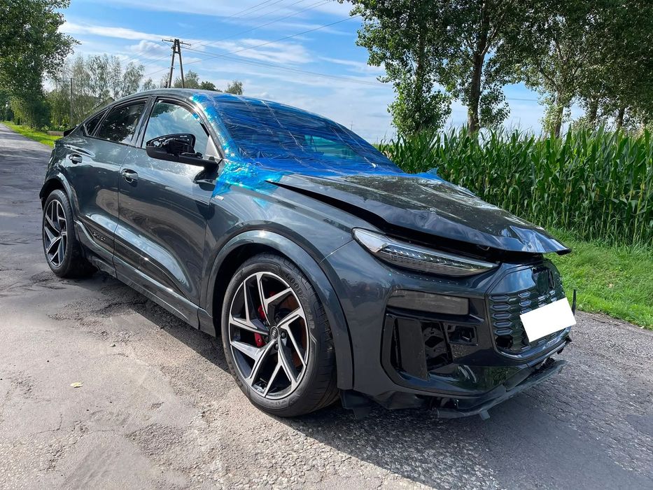 Audi Q6 Sportback e-tron 2026 ROK_Tylko 5 TYŚ PRZEBIEG_ S-Line_4X4 388KM_Jak nowe_ELEKTRYCZNY