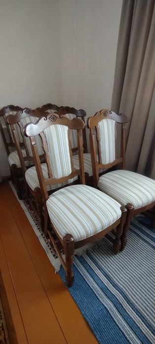 Продам стіл дубовий і крісла з Німеччини на-320см.