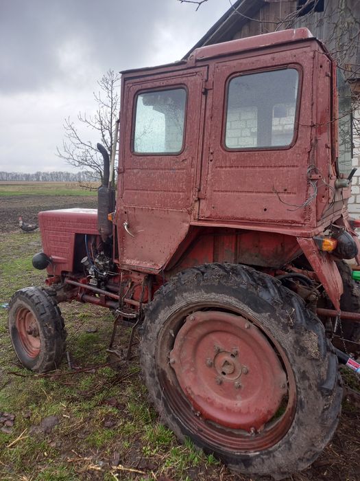 Тракто Т-25 1989 р. в робочому стані, сів поїхов.