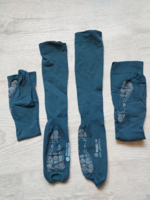 Шкарпетки антиемболічні. Два розміри одним лотом