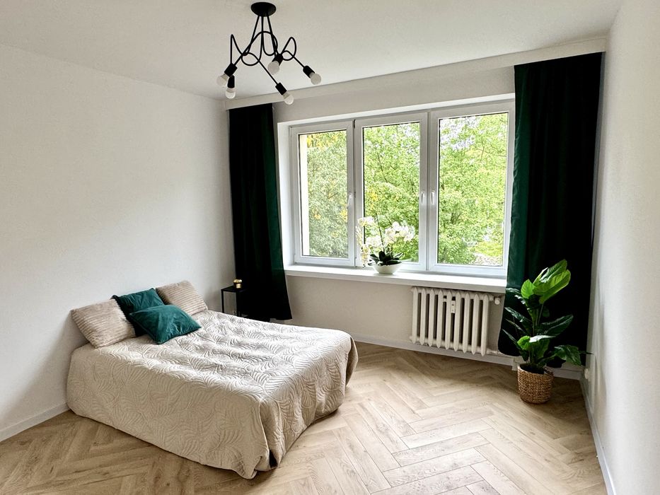 3 pokoje | 52 m² | Po kapitalnym remoncie | 2 balkony | Klimatyzacja | 2. piętro