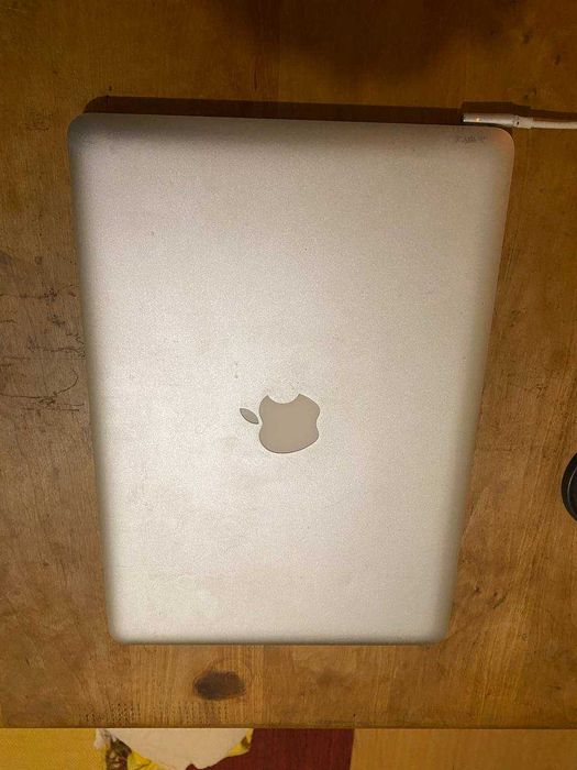 MacBook Pro 13” Mid 2012 | 16GB RAM | SSD | Carregador