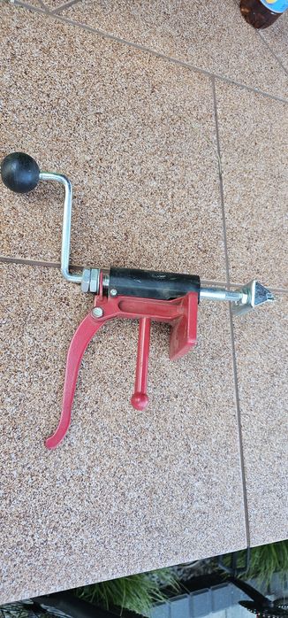 Ręczna  otwornica do płytek