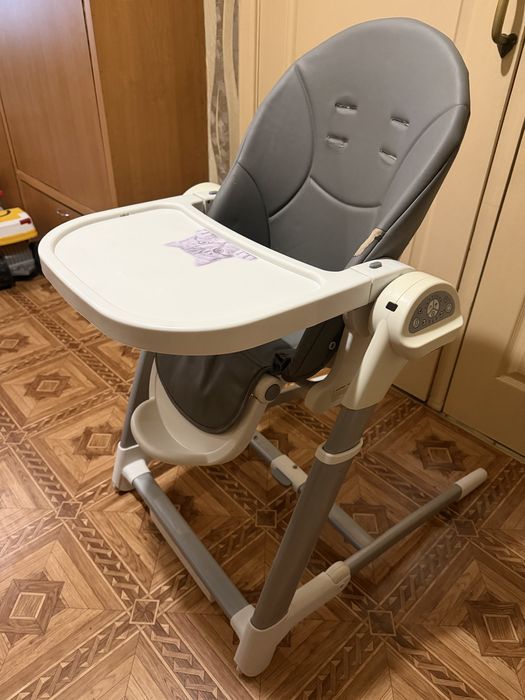 Стільчик для годування-заколисуючий центр 3 в 1 Kikka boo