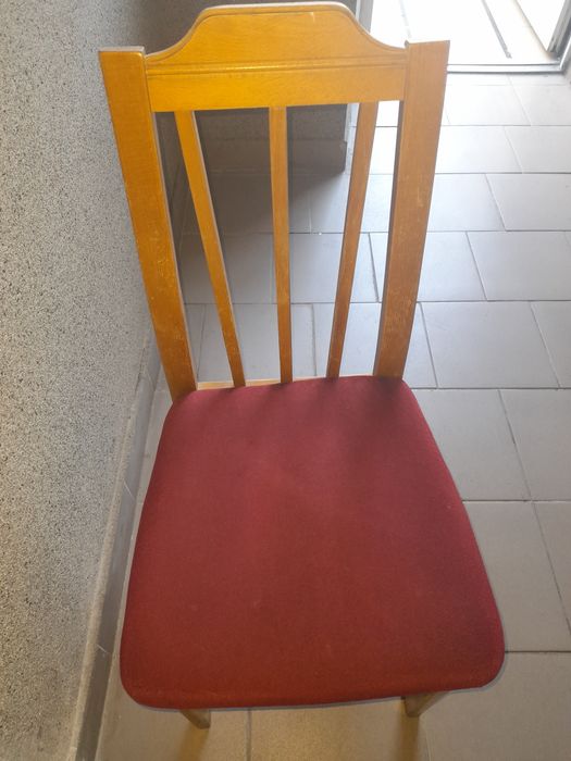 Крісло деревяне.