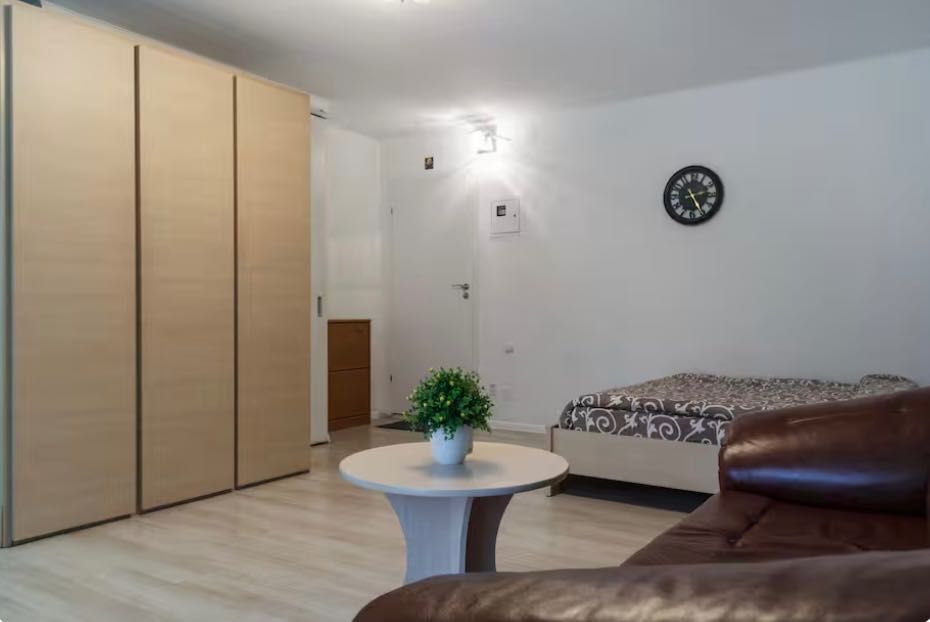 Студия в центре!!! Адмиральская, можно под аренду