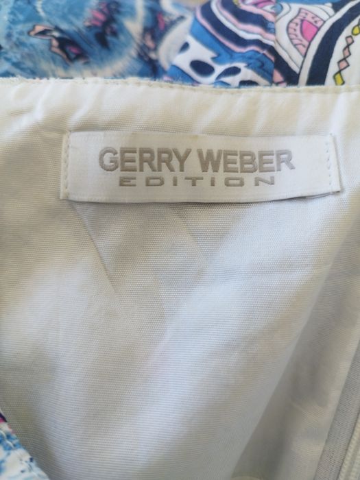 Linda saia de algodão totalmente forrada tamanho 42 francês. Estado mu