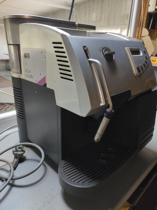 Кофемашина Saeco Magic