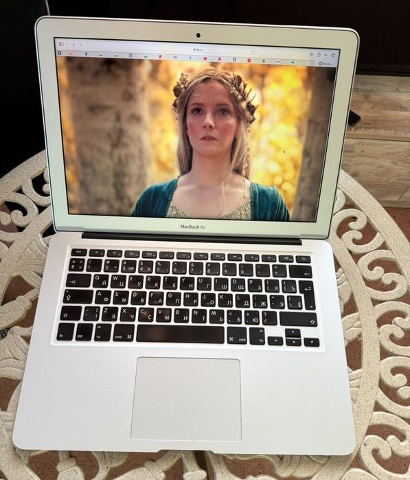 MacBook Air 13" 2017 8/128 в Луцке + Новая АКБ в подарок!