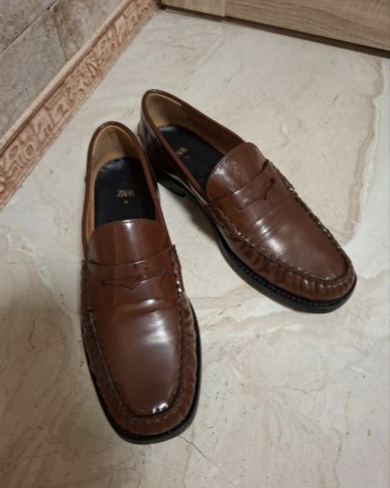 Туфли лоферы кожаные Zara