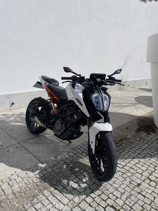 Ktm duke 125cc de 2017 branca