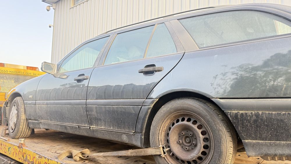 Mercedes W202 C250 Turbo Diesel – Viatura para Peças
