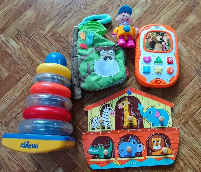 Іграшки janod tolo chicco skip hop