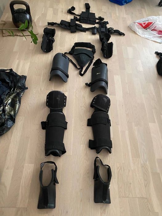 Комплект для захисного спорядження, для подавлення массових заворушень