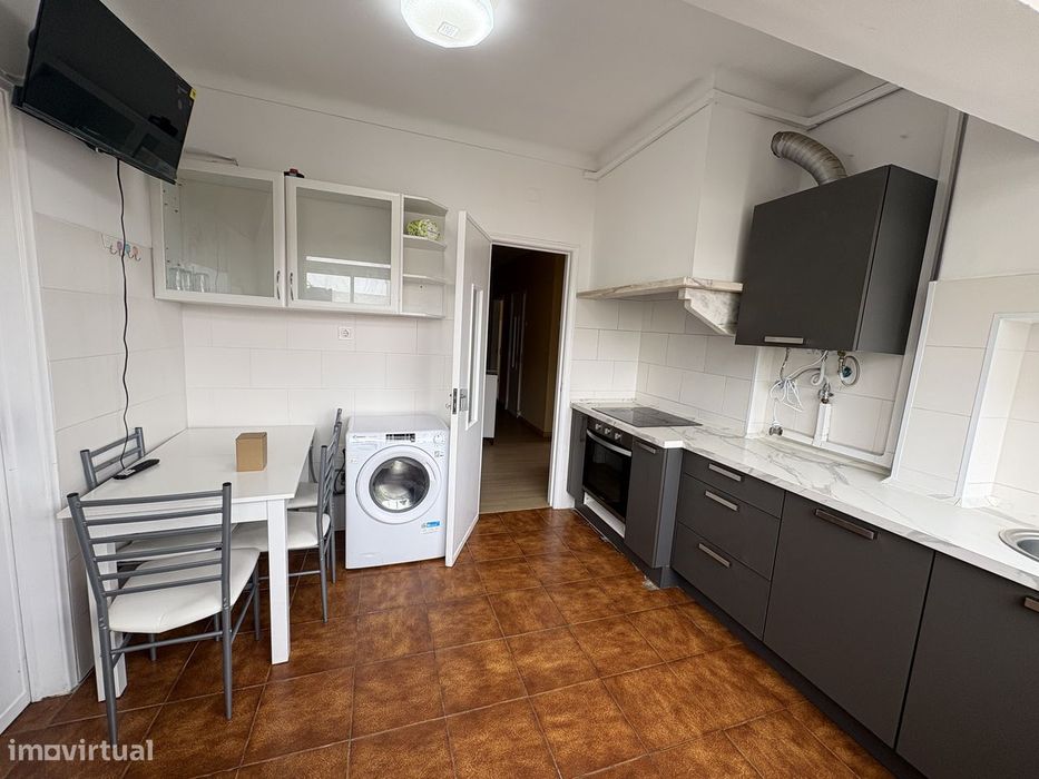 Quarto individual para Arrendamento – Setúbal | Avenida Jaime Cortesão