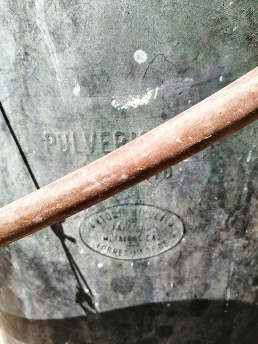 Pulverizador antigo em cobre, HIPÓLITO