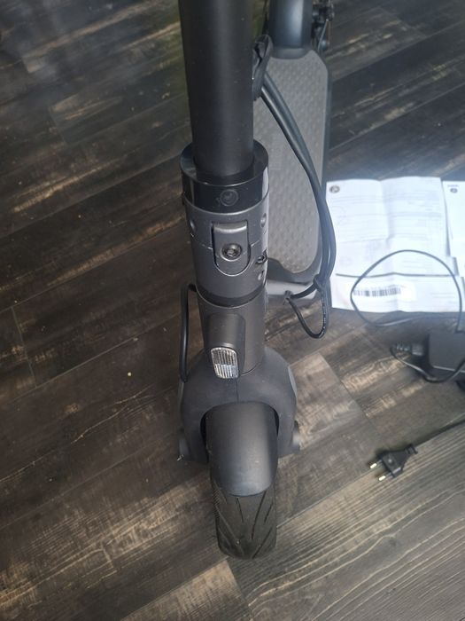 Ninebot,  Modelo F20D