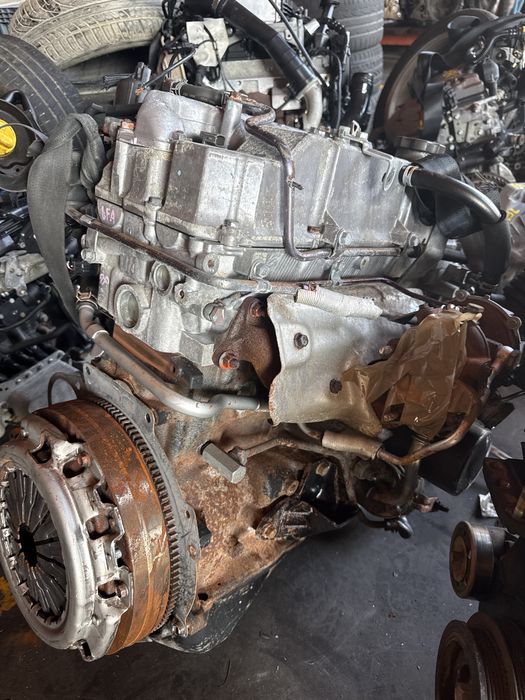 Motor L200 2..5 DiD usado