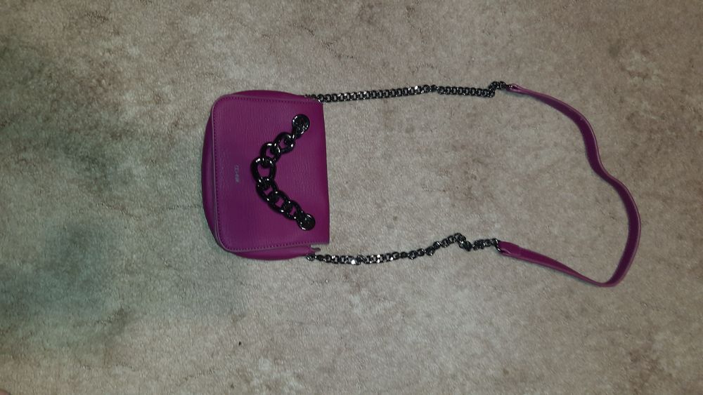 Fuksjowa torebka Ochnik