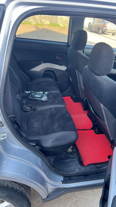 Продам mitsubishi outlander xl