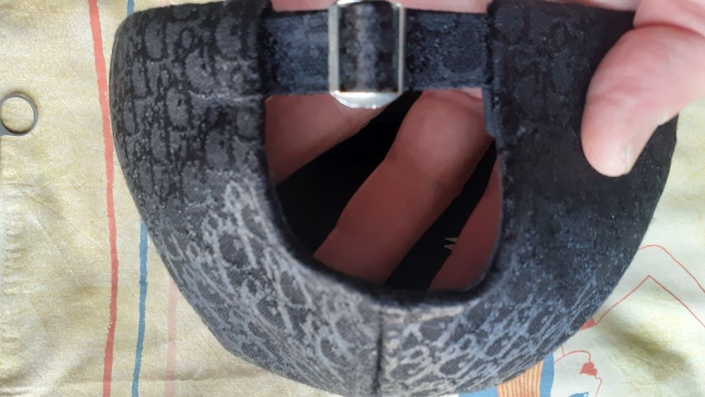 Черная бейсболка Dior.Oригинал с кью-ар кодом.