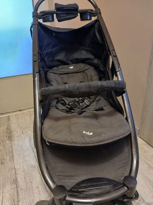 Wózek spacerowy Joie