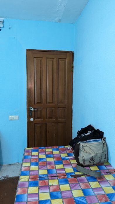 Эксклюзив!!! Продам  1 ком.гостинку в блоке,район Одесской. Сертификат