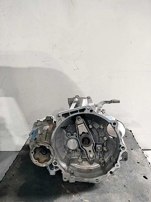 Caixa Velocidades Vw Golf V 1.9 TDI Ref: HNV