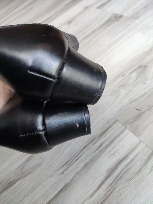 Buty skórzane 37