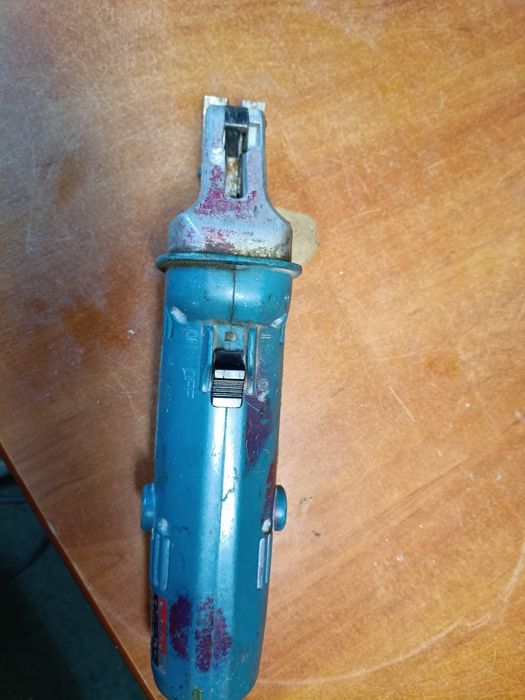 Nożyce do blachy Makita JS 1670.