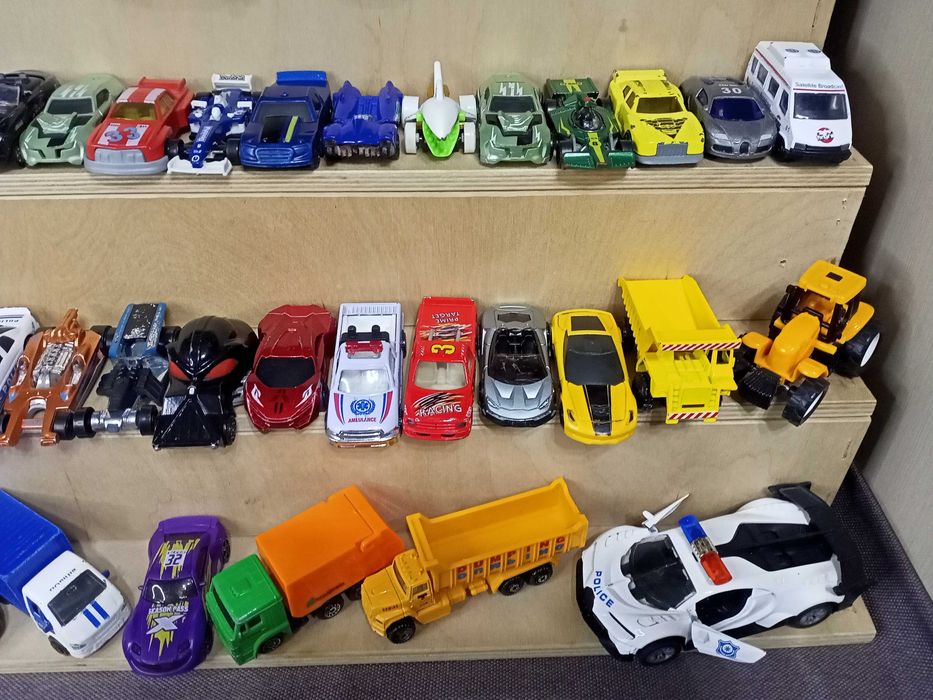 Модельки различных машин