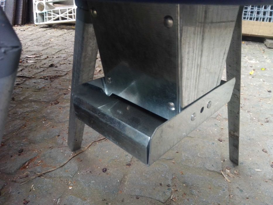 Comedouro Milho Galinhas Antidesperdicio