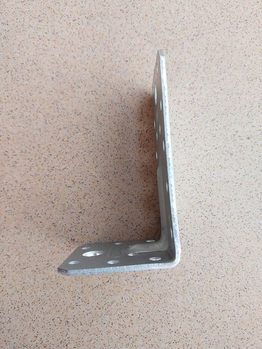 Кутник металевий - оценкований