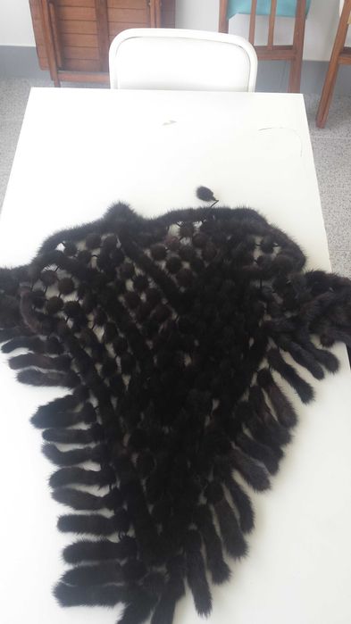 Xaile em pele. Peça de luxo.