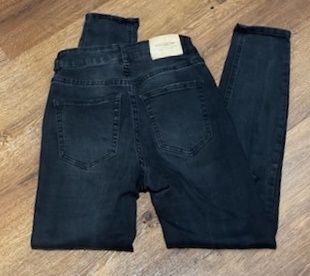 Spodnie jeans dziewczynka PULL&BEAR r. 34