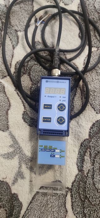 Датчик, реле давления 10 бар.