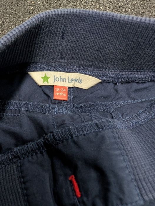 Комбінезон Marc & Spencer, штани Levi's