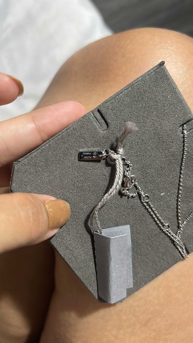 MESSIKA

Fio Classique Ouro Branco com Diamantes PREÇO NEGOCIÁVEL