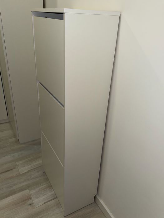 Sapateira do ikea branca
