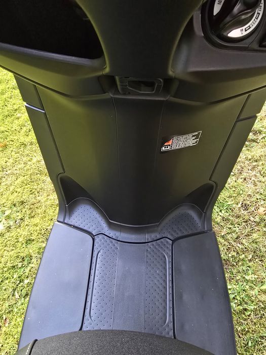 Yamaha neos skuter elektryczny