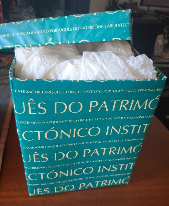 Taça vidro c/ suporte  instituto português património arquitectónico