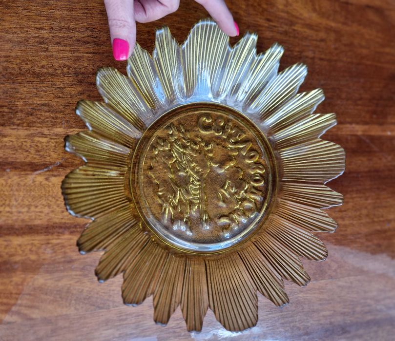 Чашки.Фруктовница