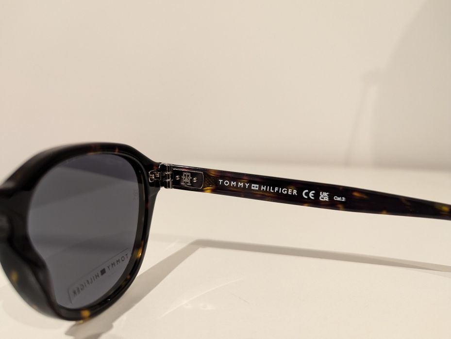 Novos: Óculos de sol Tommy Hilfiger originais