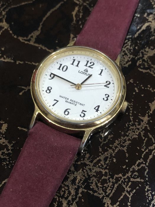 Zabytkowy zegarek damski japońskiej marki Lorus Japan Movt Vintage