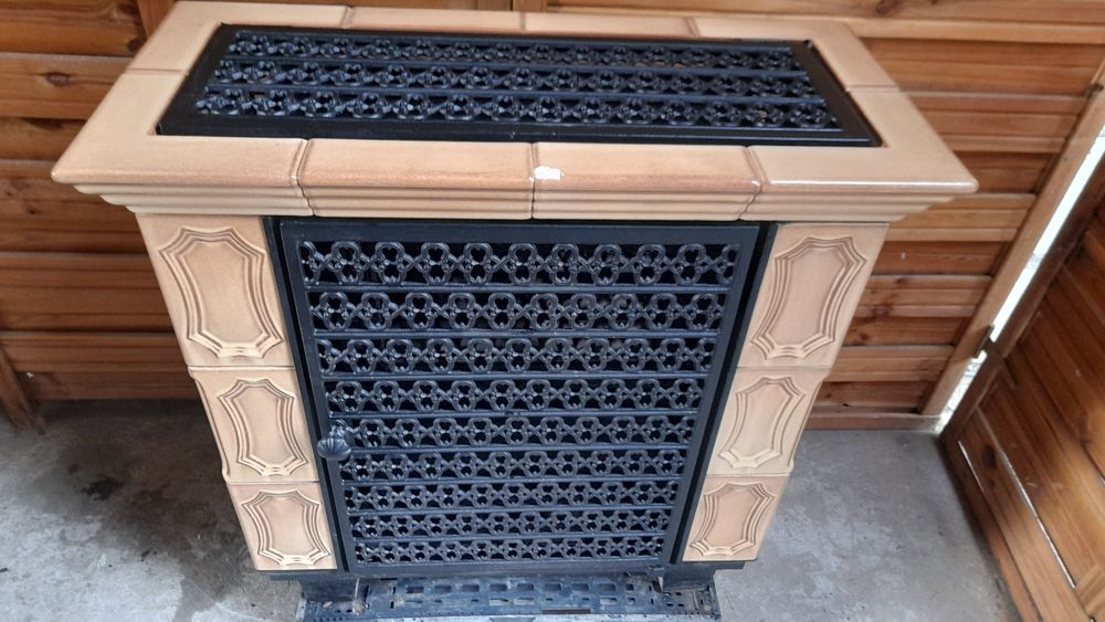 Piec kominek kaflowo żeliwny szamot Niemiecki Haas szyba do salonu bdb