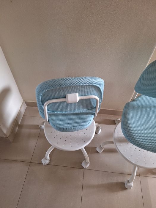 Cadeira p/secretária criança